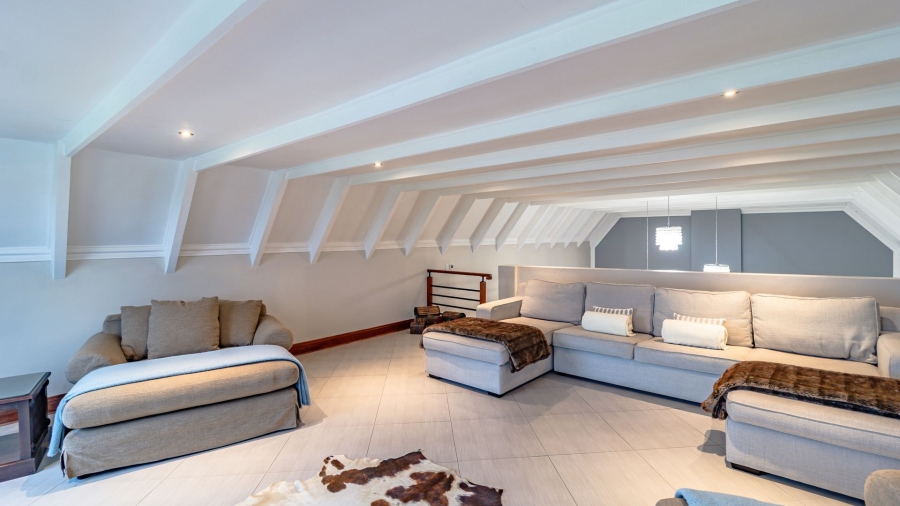 5 Bedroom Property for Sale in Oranjeville Free State